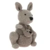 Hoooked DIY-kit Kangaroo Kayleigh och hennes minsting! H. 23 cm