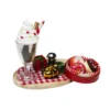 Miniatyrkit med diverse julgodis, fatet är 4 cm långt och glassen 3 cm hög