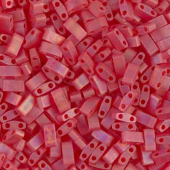 MIYUKI Half Tila mat röd ly 5g – HTL0140FR Matte Red Rainbow