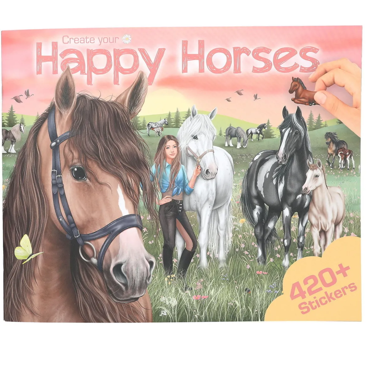 Pysselbok Create your happy horses, massor av hästar! 30×24,5 cm, 24 sidor och +420 stickers