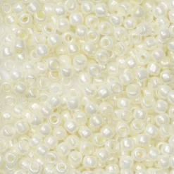 TOHO-pärlor runda 11/0 – pärlemor, 122 Opaque lustered navajo white